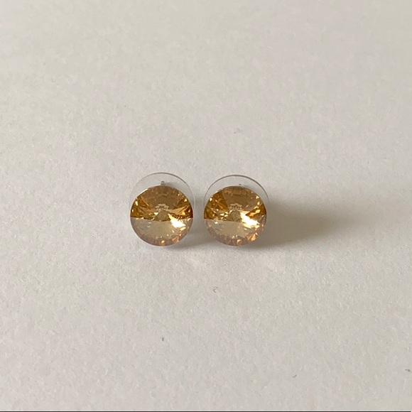 Morganite Colored Gemstone Studs - Picture 2 of 6
